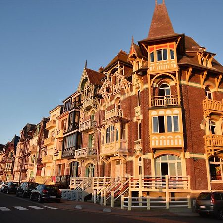 Idealement Situe "Le Studio" Les Locations Isahora Sont Aussi A 2 Pas Du Chateau D'Eu, Des Falaises Du Treport, De Mers Les Bains Et Aux Portes De La Baie De Somme Eu (센마리팀) 외부 사진