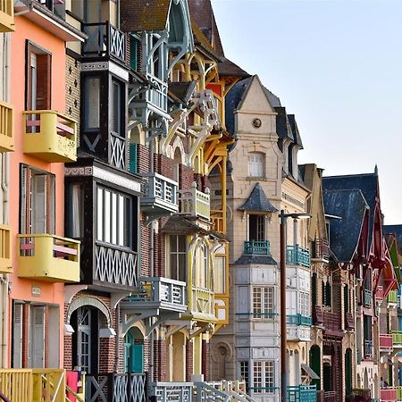 Idealement Situe "Le Studio" Les Locations Isahora Sont Aussi A 2 Pas Du Chateau D'Eu, Des Falaises Du Treport, De Mers Les Bains Et Aux Portes De La Baie De Somme Eu (센마리팀) 외부 사진