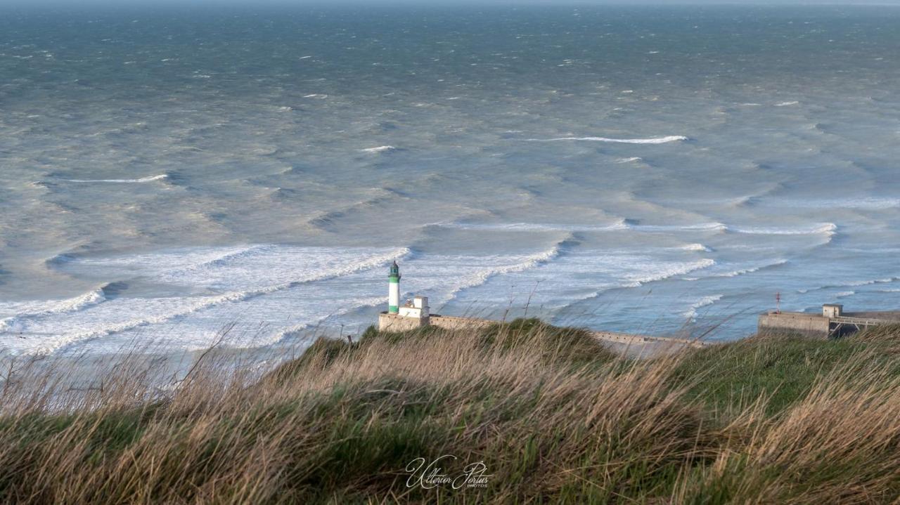 Idealement Situe "Le Studio" Les Locations Isahora Sont Aussi A 2 Pas Du Chateau D'Eu, Des Falaises Du Treport, De Mers Les Bains Et Aux Portes De La Baie De Somme Eu (센마리팀) 외부 사진