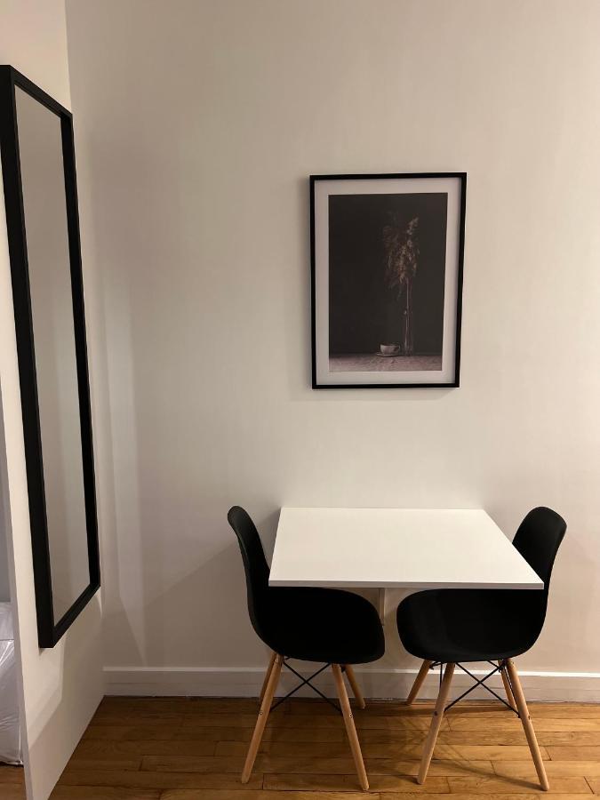 Idealement Situe "Le Studio" Les Locations Isahora Sont Aussi A 2 Pas Du Chateau D'Eu, Des Falaises Du Treport, De Mers Les Bains Et Aux Portes De La Baie De Somme Eu (센마리팀) 외부 사진